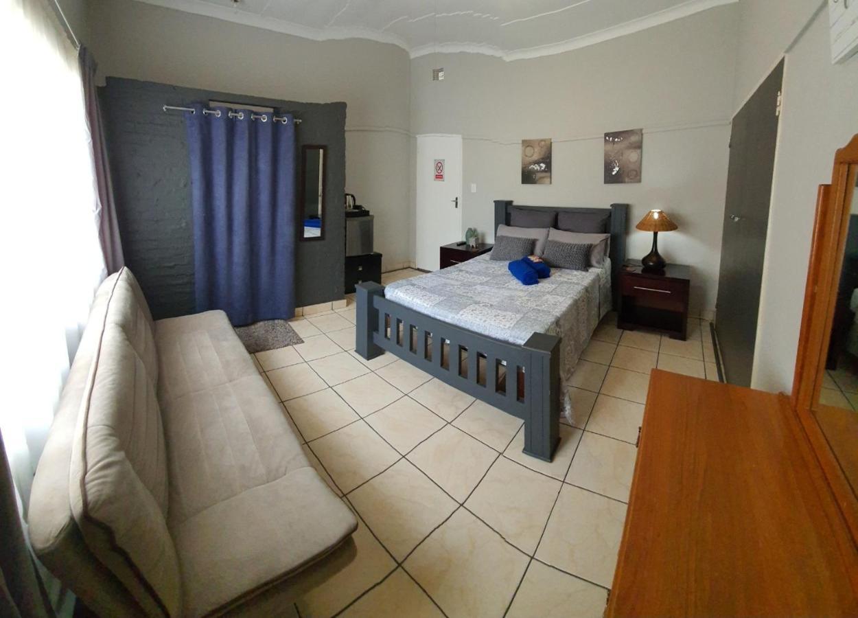 Sleepover @194 Bed & Breakfast Rustenburg Exterior foto